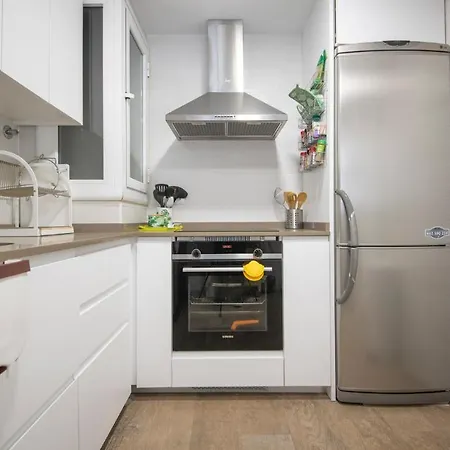 R128 Camen Apartment *